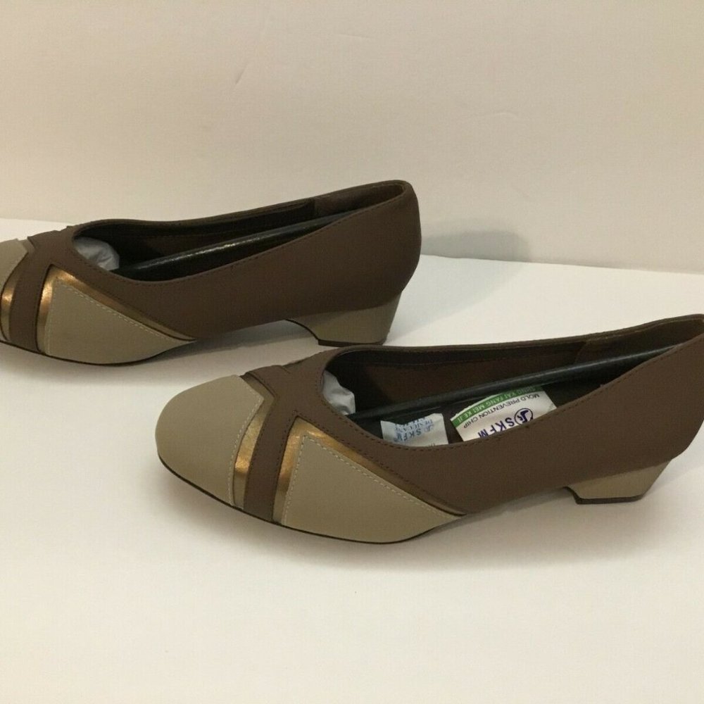 Comfort Well by Beacon Brown Multi Elsa Wedge Heel Size 8W NEW!